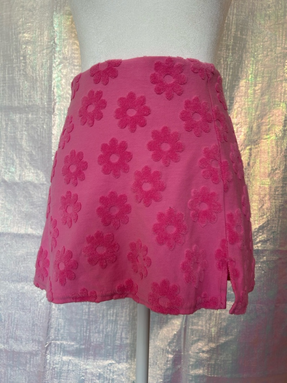 Super Y2K inspired Pink Floral Appliqué Mini Skirt. See measurements.